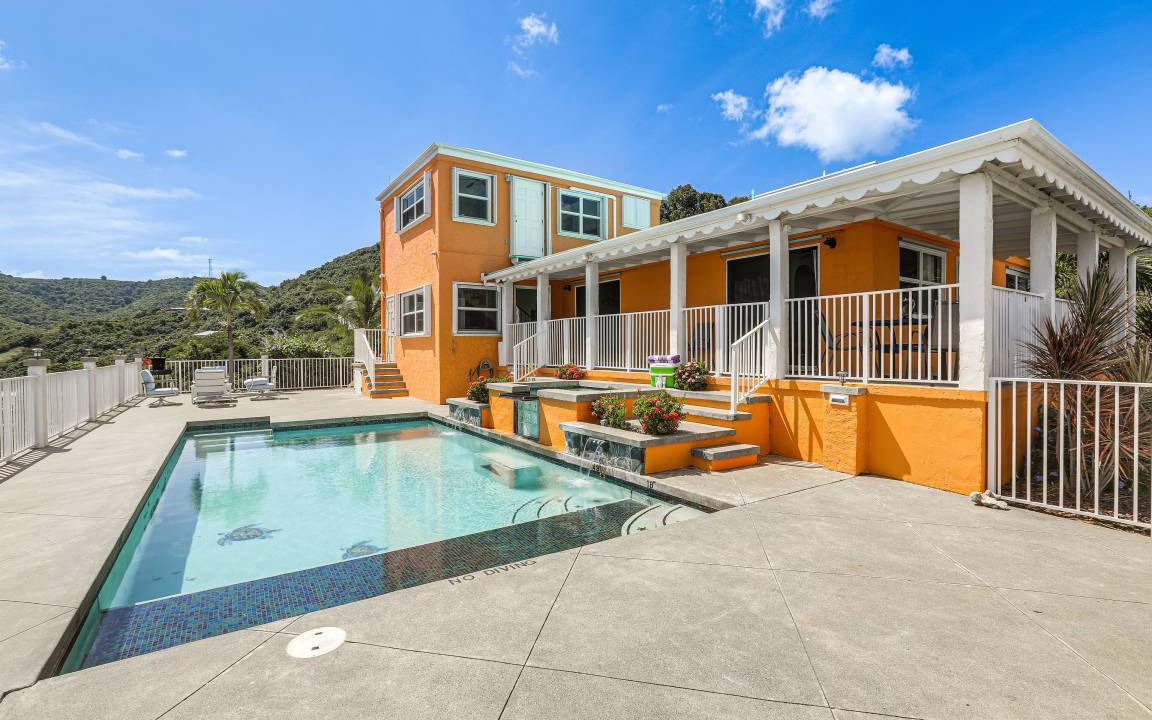 Christiansted House | 148 m² House ∙ 3 bedrooms ∙ 5 guests