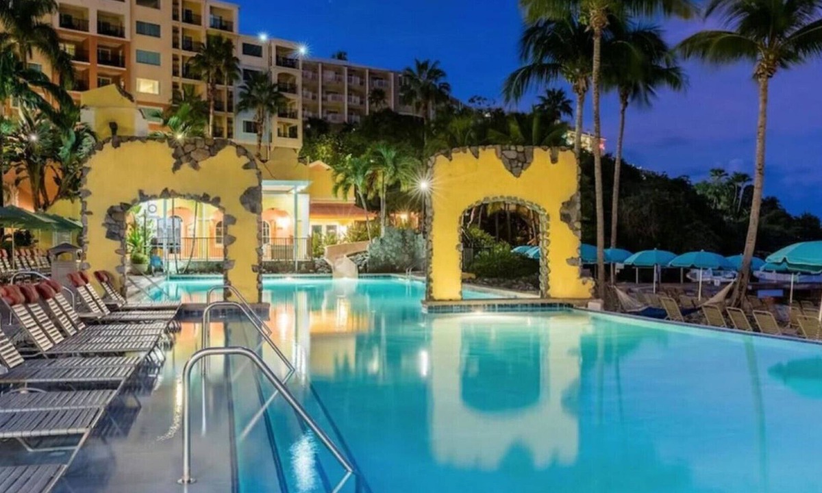 Estate Bakkero Condo | 2 BD/2 BA Beach Front Marriott Frenchman's Cove Condo St Thomas.SLEEPS 8!