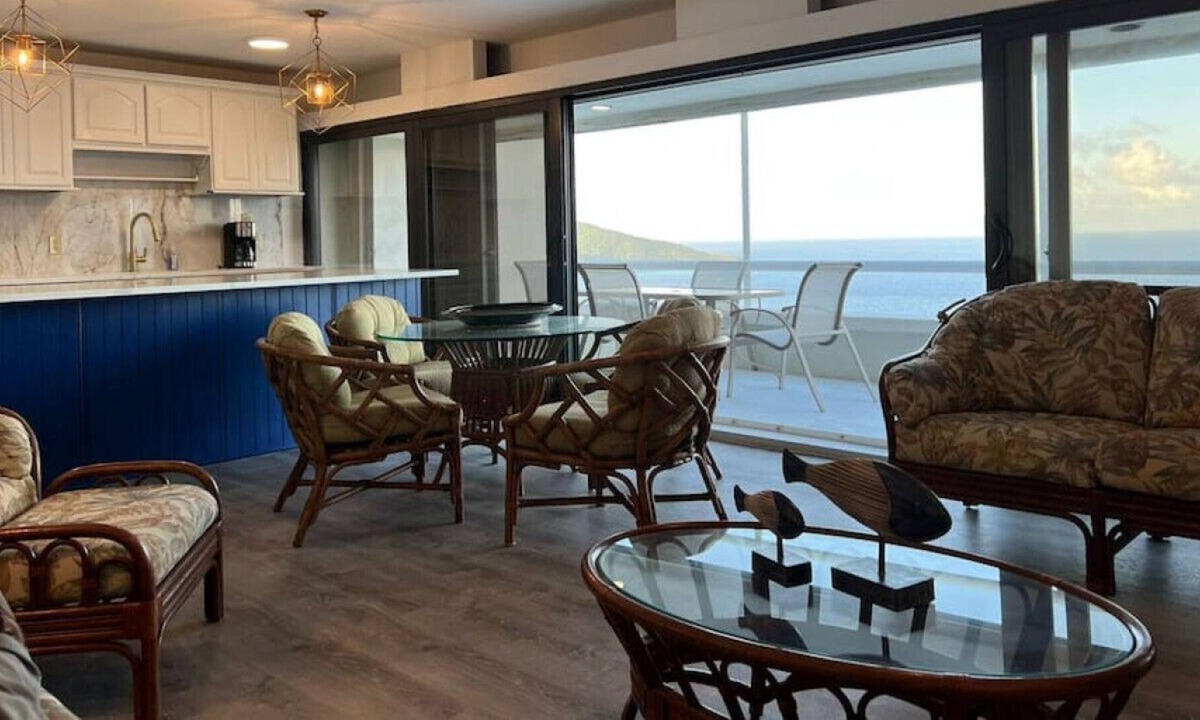 Estate Lovenlund Apartment | 53M FULL - CAR · NEW Remodel Full Ocean 2-Bdrm *Special* - CAR INCL