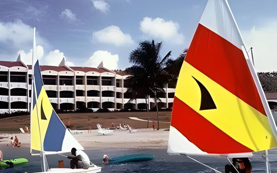 Estate Golden Rock Resort | 58 m² Resort ∙ 2 bedrooms ∙ 127 guests