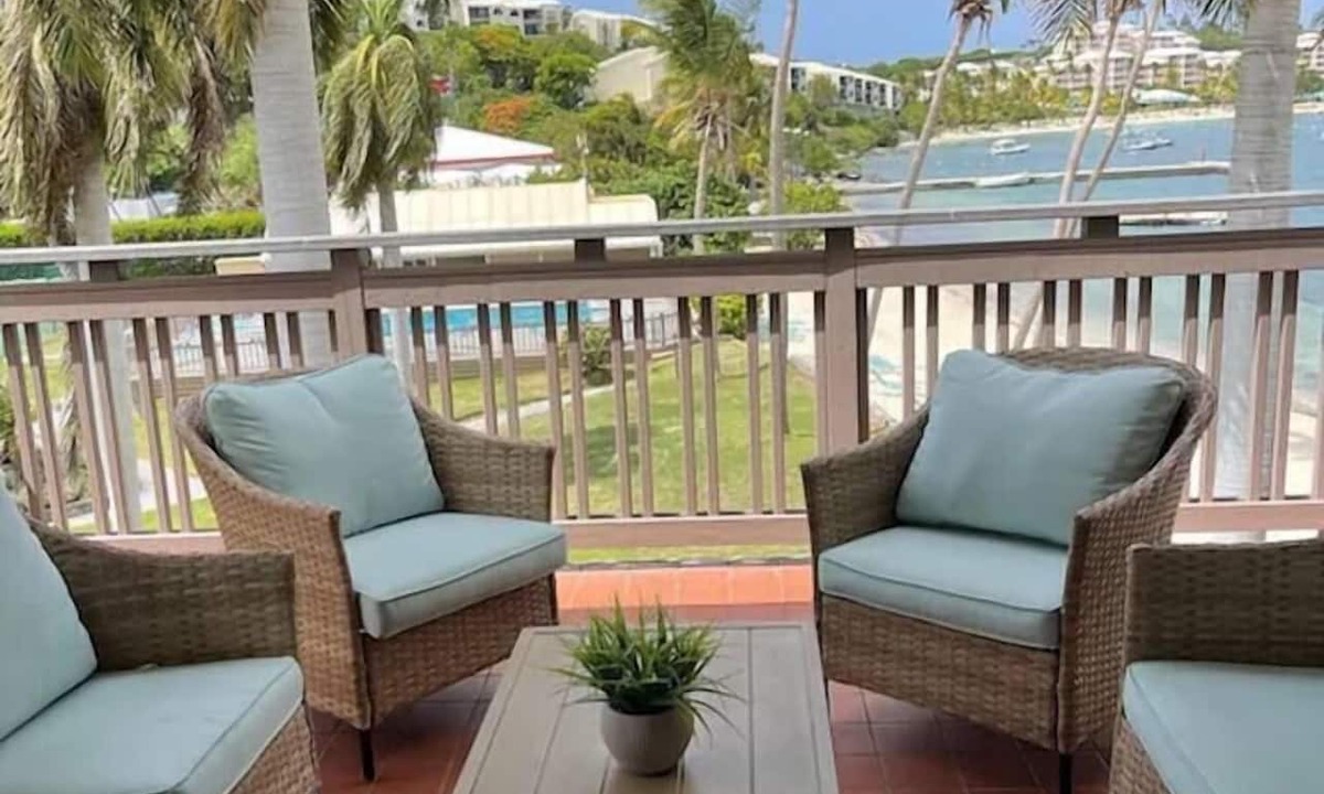 Nazareth Condo | Beachfront-3 Bedroom -Pool-Gym-Walk to Restaurants