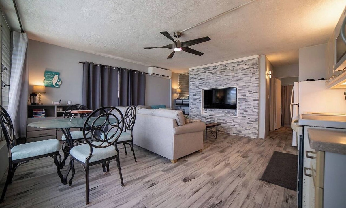 Orange Grove Apartment | Caribbean Blue Hideaway | 1BR Condo w/Ocean View