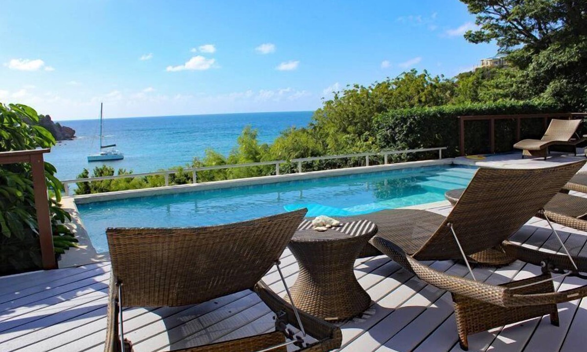Estate Chocolate Hole and Great Cruz Bay Villa | Chill Out in Chocolate Hole: Family-Friendly Retreat with A/C, Private Pool, & a solar power battery backup system!