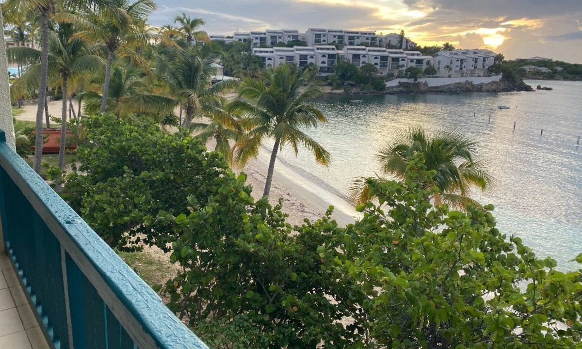 Nazareth Condo | Closest to the Sandy Beach/Direct Ocean front/Full Back up Generator