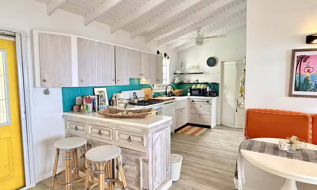 Estate Neltjeberg Cottage | Coastal Caribbean Cottage