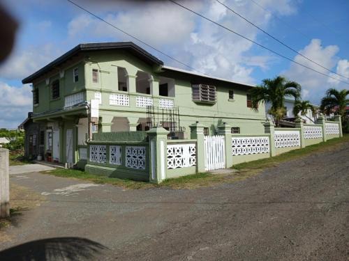 Christiansted House | Conveniently located, quiet & amp; Comfortable