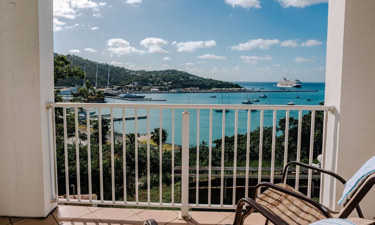 Estate Kings Quarter Apartment | Cozy Studio in St. Thomas w/Balcony Views