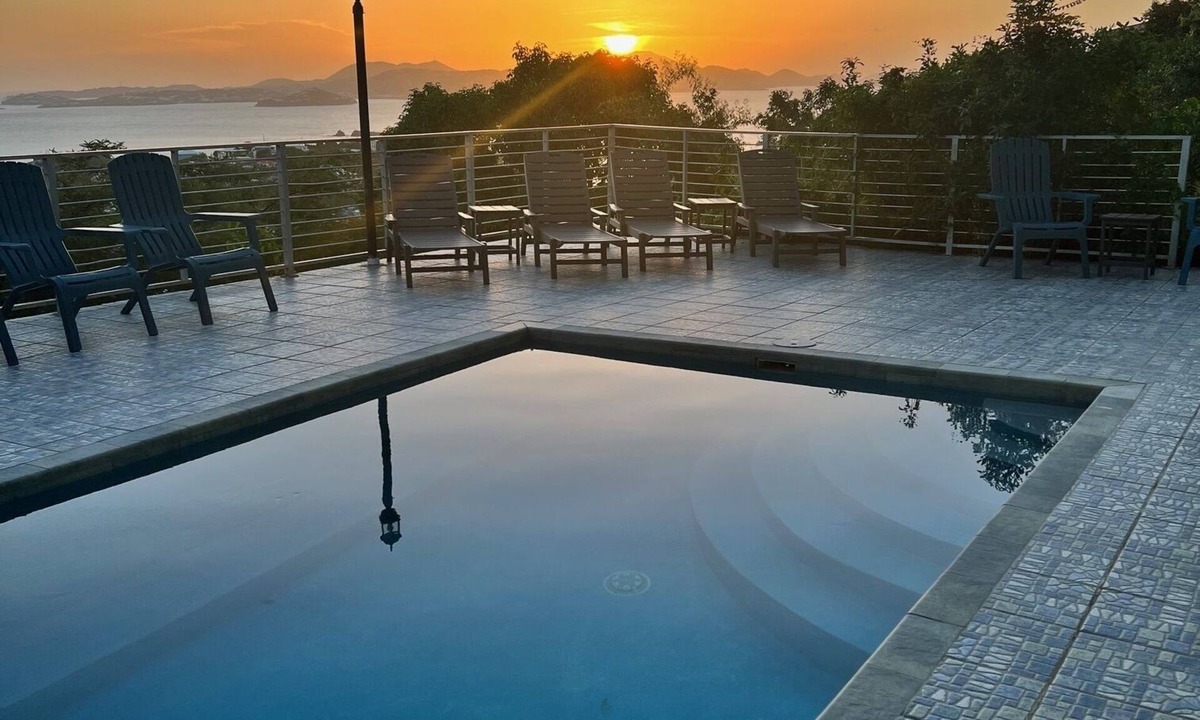 Estate Enighed Villa | DISCOUNTED rate thru 10/31 Villa Amerigo LUX 3 King BR Pool Villa with Generator