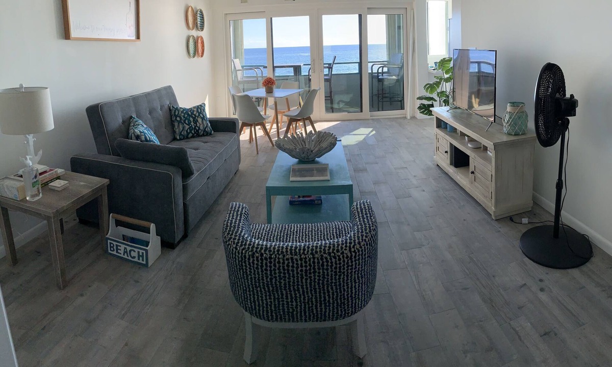 Bolongo Bay Condo | Enjoy Sunsets at Fully Renovated Oceanfront Condo