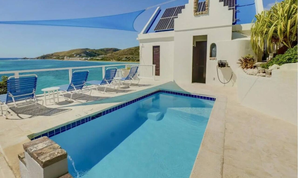 Slob Villa | Escape to paradise at Bluewater Luxe Villa!