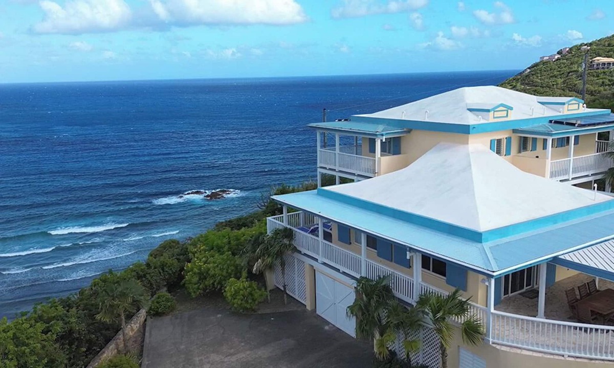 Estate Chocolate Hole and Great Cruz Bay Villa | Experience the charm of Le Lapin – a family-friendly retreat featuring stunning dual views, a refreshing pool, and comfortable air conditioning. Perfect for unforgettable moments with loved ones!