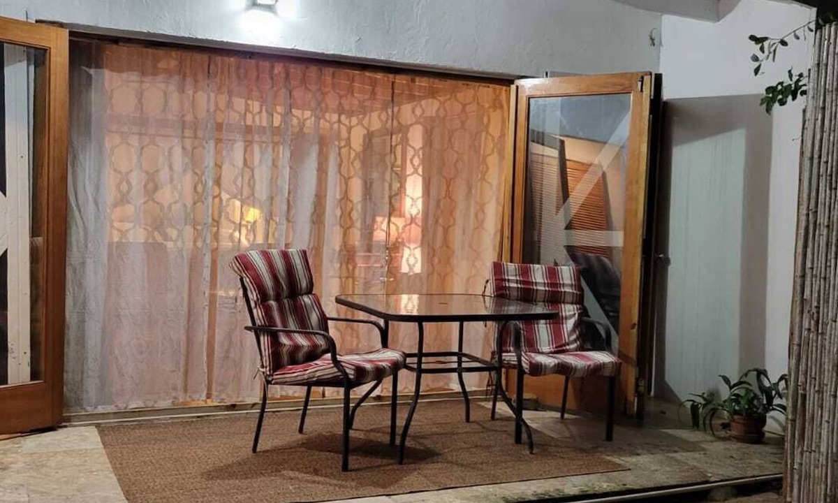 Rosendal Apartment | Five Minutes Drive down to Magens Bay Beach, 1 with WIFI