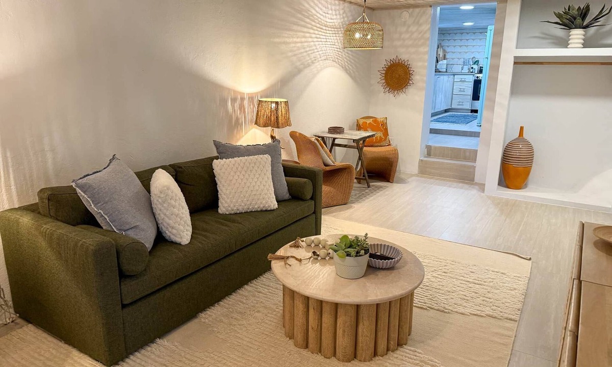 Estate Enighed House | Flamingo House COVE walkable