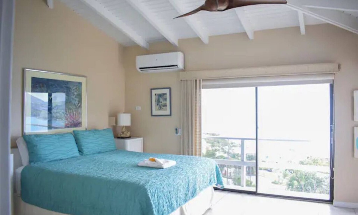 Estate Bakkero Villa | Frenchman's View Villa 2 BD/2.5 BA w/Pool