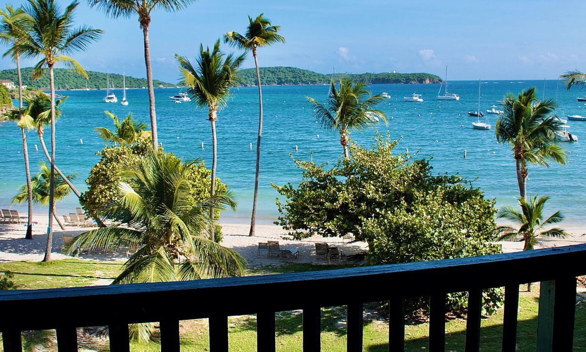 Nazareth Condo | Location Location Location II - Simply The Best On The Beach!