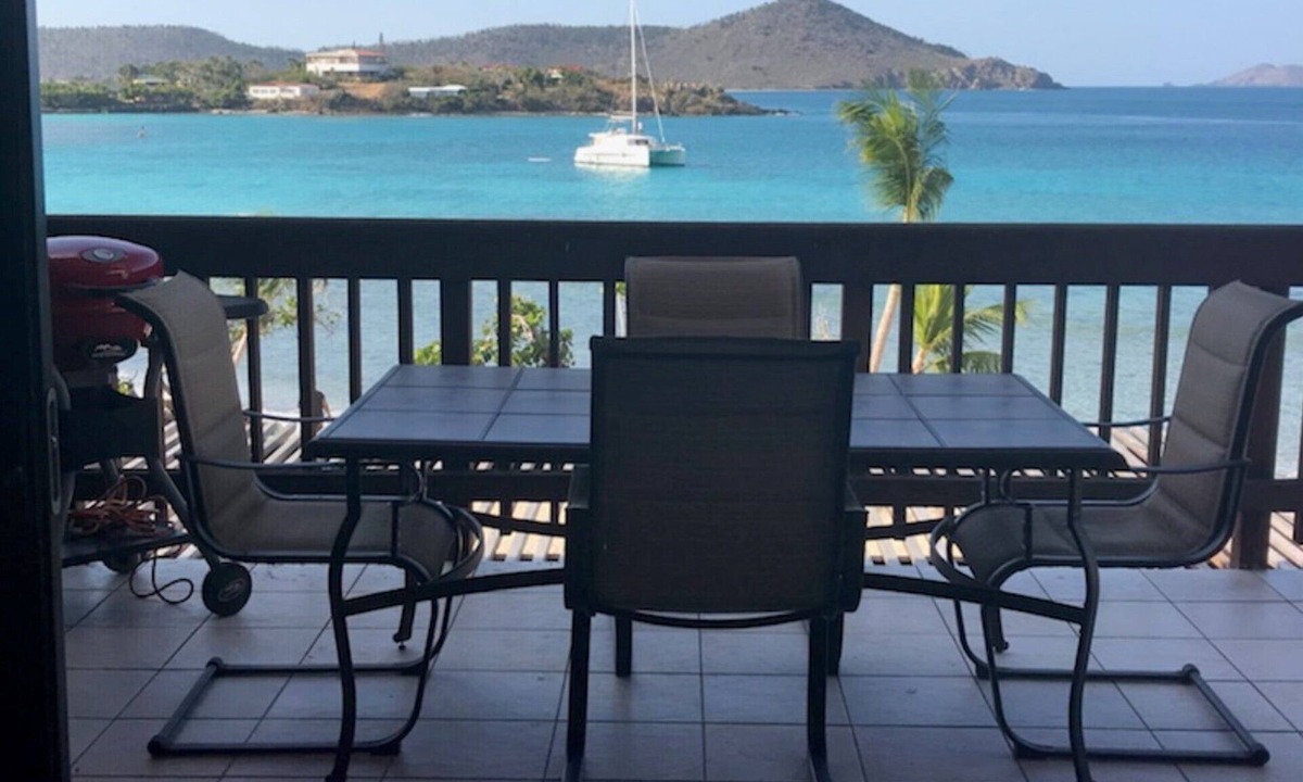 Red Hook Condo | Luxurious, Penthouse, 2 level, corner unit Oceanfront condo at Sapphire Beach