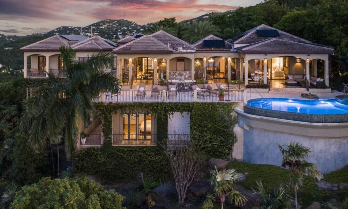 Rosendal Villa | Luxury at its Finest Stunning Estate Sherpenjewel