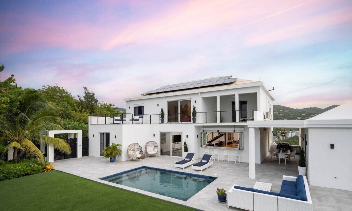 Estate Lovenlund Villa | Luxury Oceanview Villa with Pool and Spacious Deck