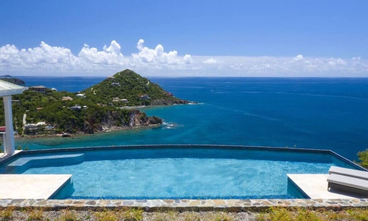 Estate Chocolate Hole and Great Cruz Bay Villa | Maria Bluff Estate | 7BR Stunning Views | BookVI