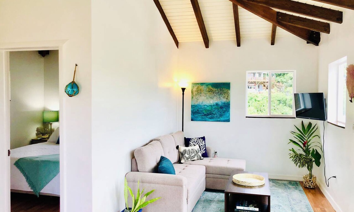 Estate Emmaus Cottage | "Ocean" 1 Bedroom in The Garden of Eden