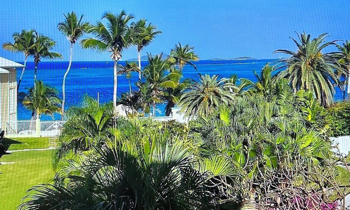 Estate Golden Rock Condo | Ocean View Beach access 1 min walk to sea w pool 2/2condo close to Christiansted