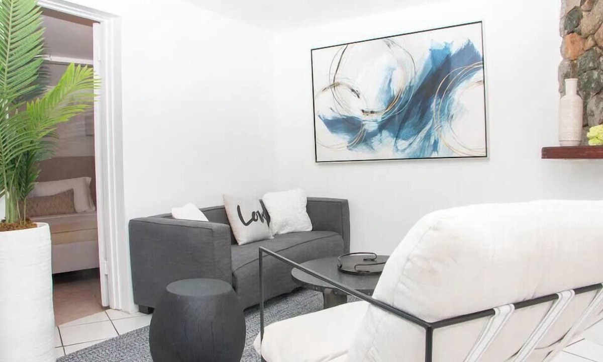 Estate Enighed Apartment | Oceanview Stay - Walk to Beach