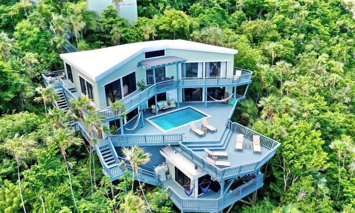Estate Lovenlund House | Pelican Point Villa - Ocean Views from Every Room - Private Pool - Sleeps 12