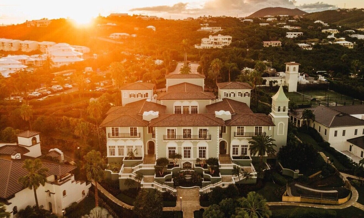 Nazareth Hotel | Private Ritz Carleton Residence - 2 Bed 2.5 Bath - 5 Star Family Friendly Luxury