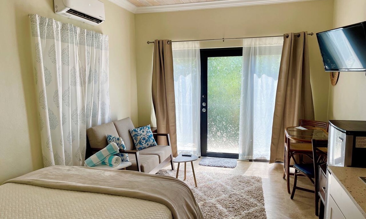 Estate Enighed Apartment | Quiet cozy studio 5 minute drive from Cruz Bay