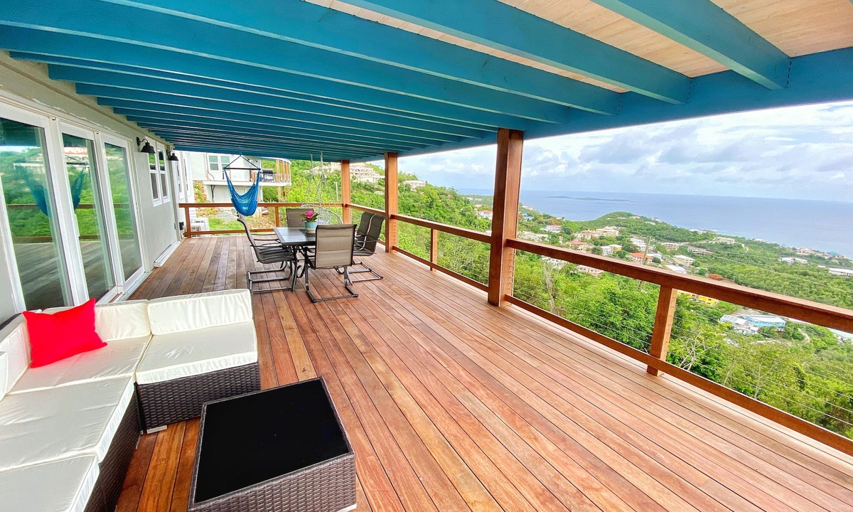 Flag Hill House | Recently Built! - 3 Bed/3 Bath House with Amazing View & Large Private Deck