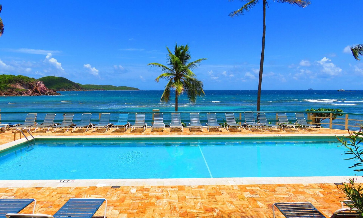 Estate Bolongo Condo | REMODELED 2026! Prime OCEANFRONT POOLSIDE 2BR/2BA Condo-BEST location+Generator