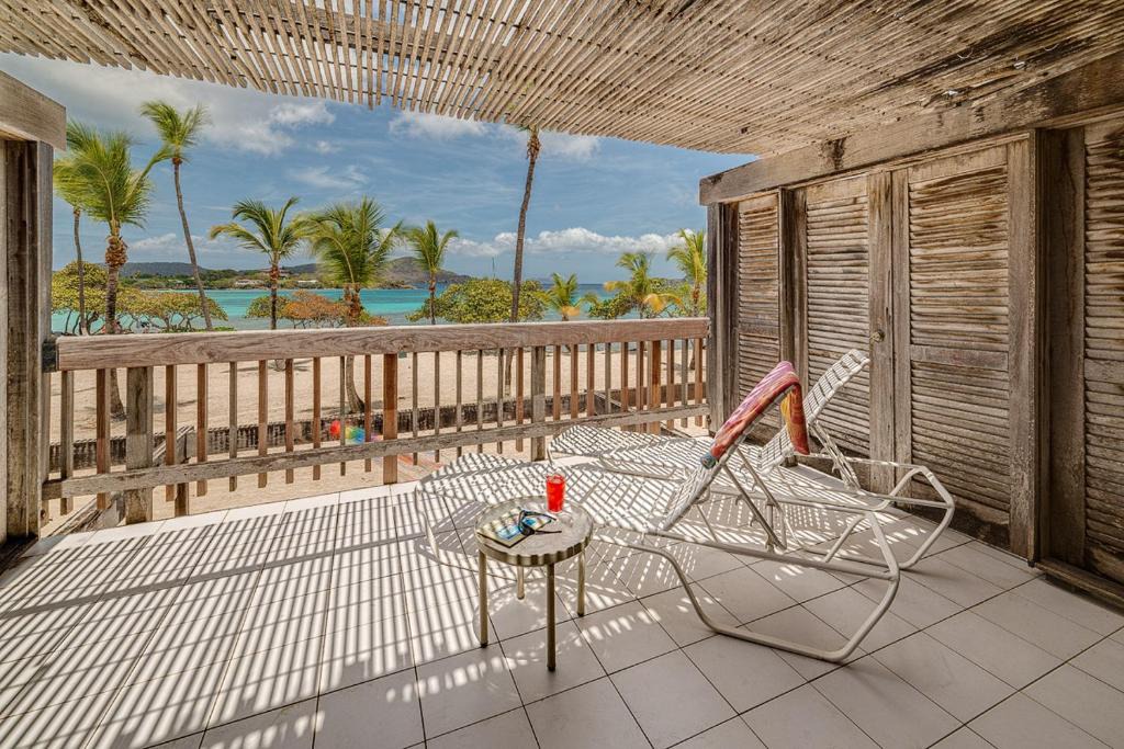 Red Hook Apartment | Sapphire Beach Beachfront Condo Free Wi - Fi! - Save!
