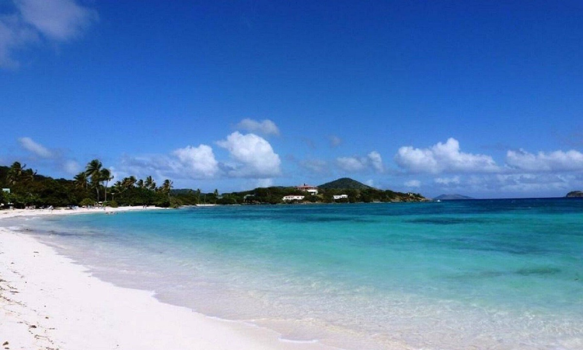 Red Hook Condo | Sapphire Paradise at Sapphire Beach! Just a few steps away from sand and surf.