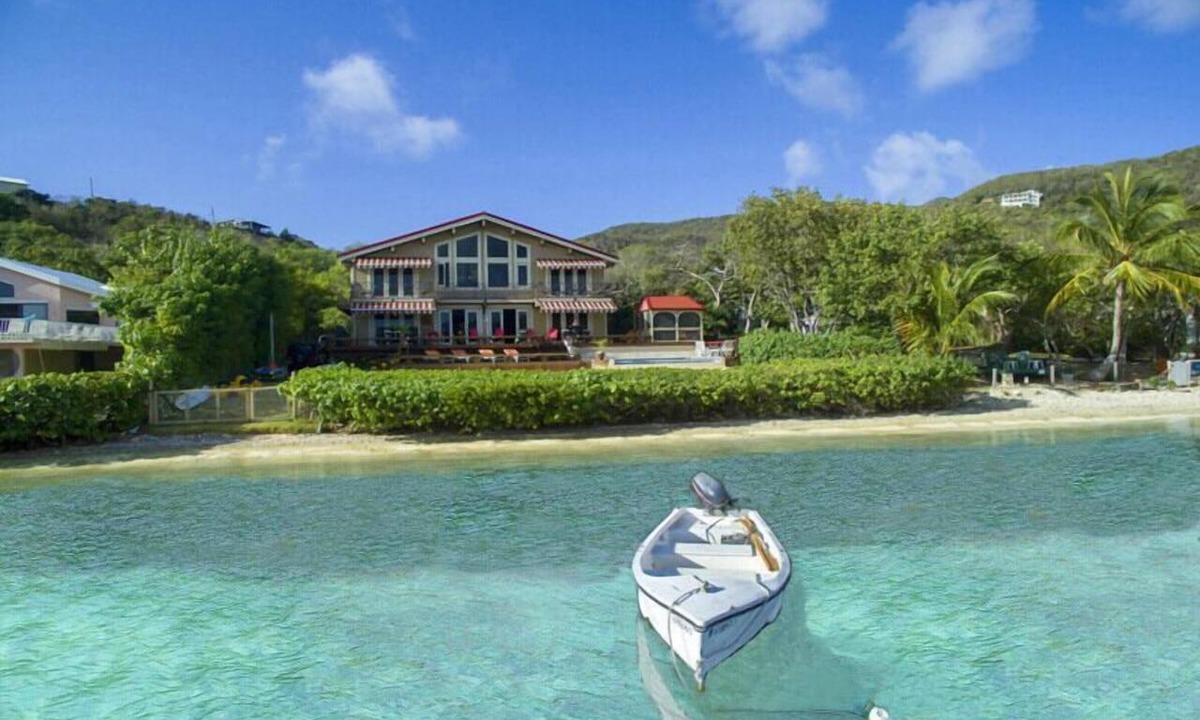 Estate Saint Quaco and Zimmerman Villa | Seaside Breeze — A Stunning Villa with Ocean Views, A/C, Private Pool, & Water Access