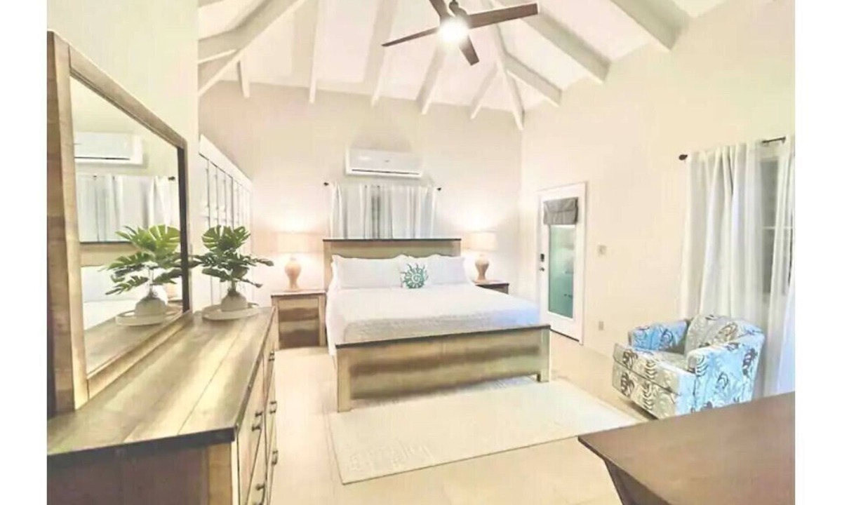 Christiansted Villa | Spacious Caribbean Paradise sleeps 12 St. Croix USVI