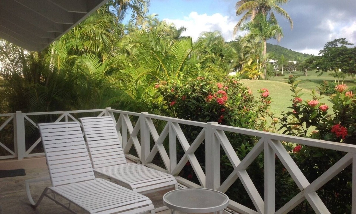 Estate Fountain Villa | SPACIOUS PRIVATE PARADISE FOR NATURE LOVERS - An extraordinary vacation rental!