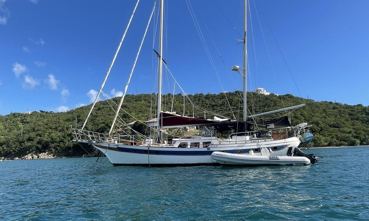 St. Thomas Boat Rental | Stay on a Classic Sailboat INCL Breakfast Dinner drinks water toys