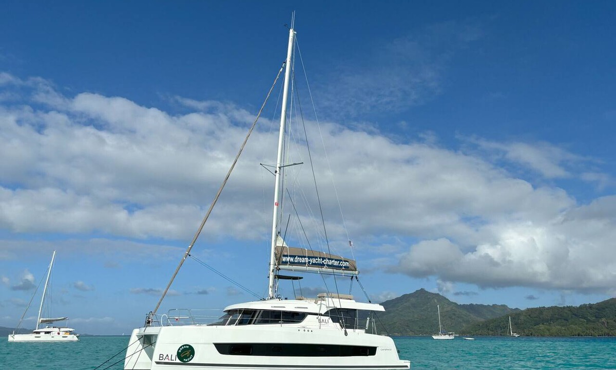 Benner Boat Rental | Sun-Kissed Sailing: A Caribbean Beach Experience from Islas Vírgenes de Estados Unidos, Santo Tomás