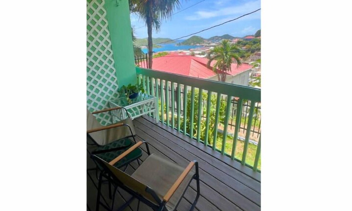Estate Kings Quarter Hotel | The Green Iguana Hotel