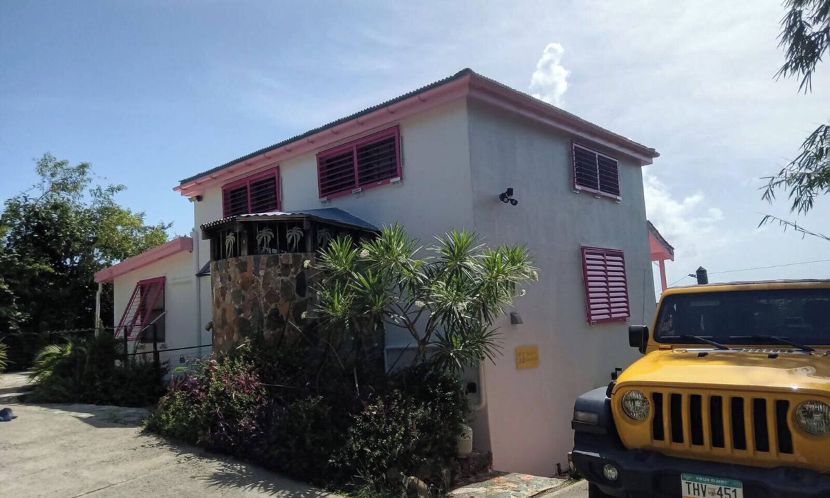Estate Glucksberg and Grunwald House | The Yellow Flamingo at Flamingo Gardens