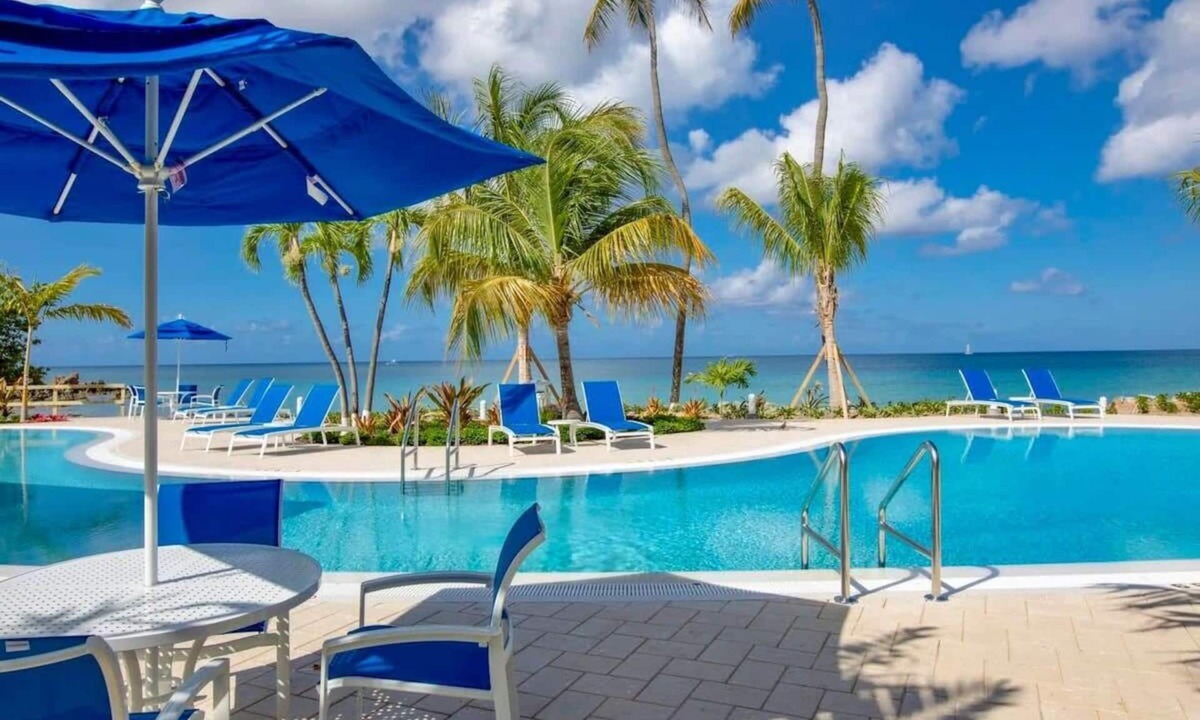 Estate Frenchman Bay Condo | Tropical Paradise: Studio @ Limetree Resort