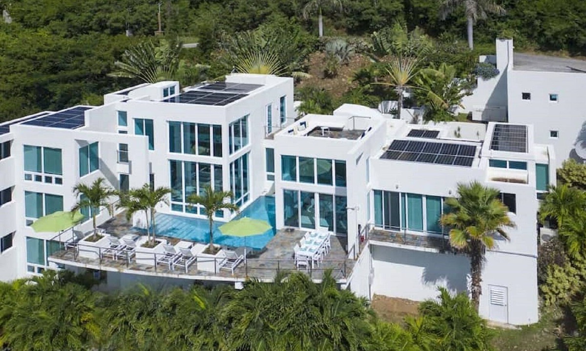 Estate Chocolate Hole and Great Cruz Bay Villa | Ultra Modern 5 Bedroom Home appeared on House Hunters Intl