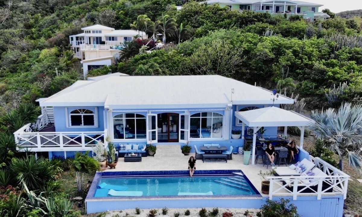 Teagues Bay Villa | 💙 VILLA BLISS 💙 Unforgettable Views on 2.5 Acres Behind a Privacy Gate