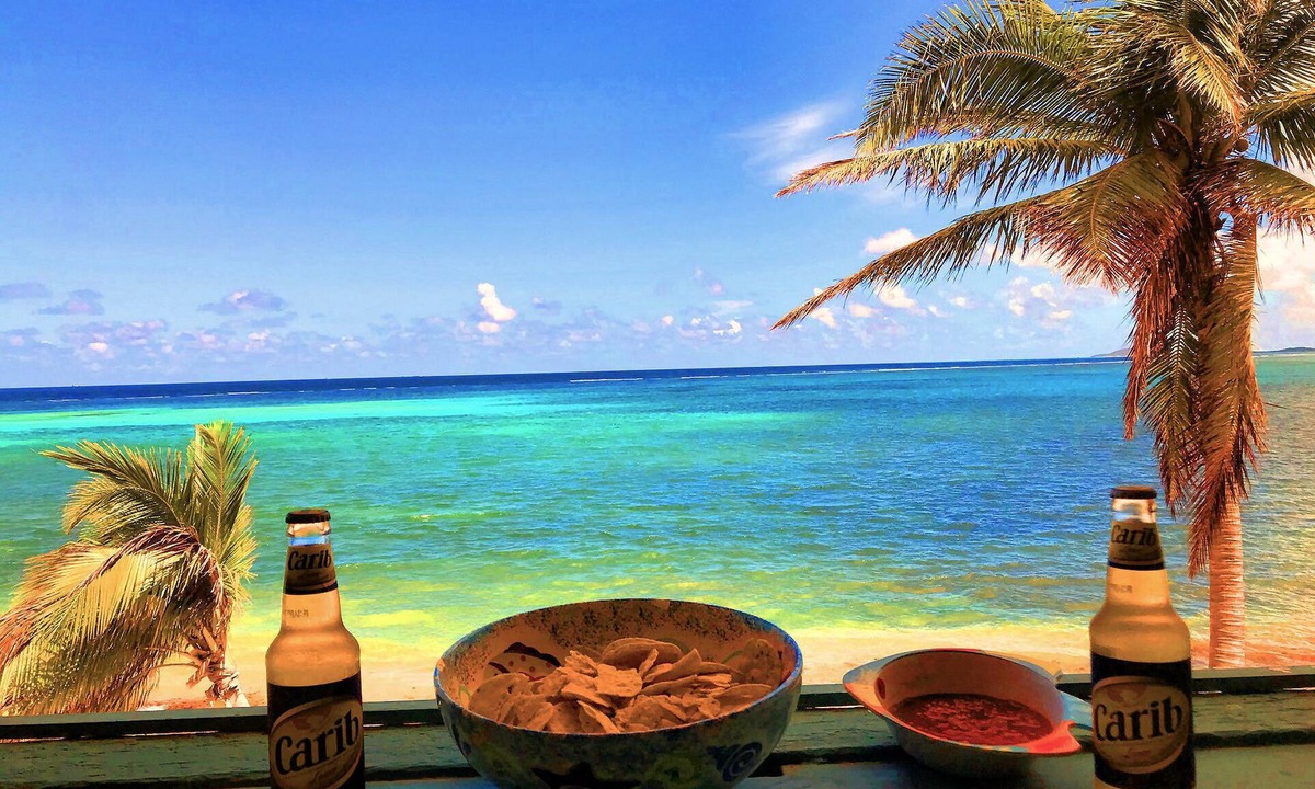Estate Golden Rock Condo | Villa Carib - 3 bed/3 bath beachfront condo- tennis courts and pool.