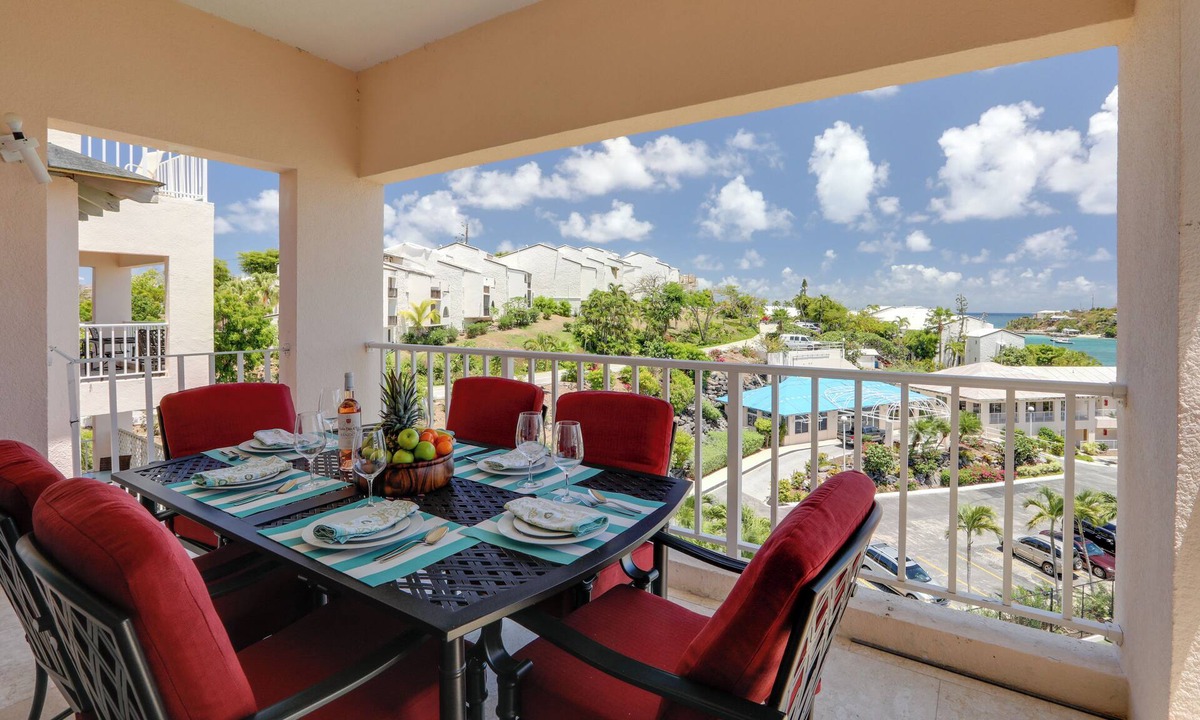 Nazareth Condo | Walk to Beach: St Thomas Condo w/Balconies