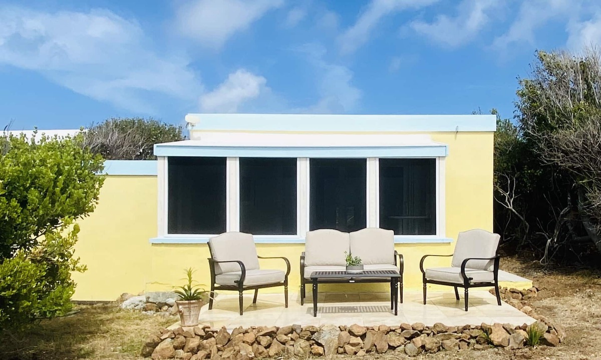 Estate Western Water Island Cottage | Water Island Cottage with a View