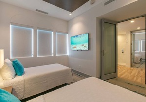 2 Bedroom