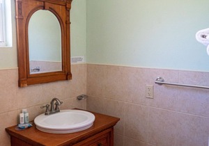 Deluxe King Room with Caribbean View, plenty of Island Charm and Breakfast
