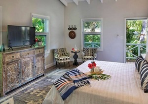 The Hideaway-Beachfront Cottage #6