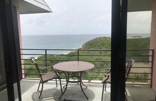 Bolongo Bay Apartment | 1 Bedroom, 2 Bath Ocean View Overlooking Bolongo Bay Newly Renovated